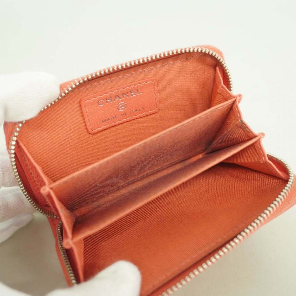 CHANEL Authentic Red Lambskin Leather Wallet - Picture 3 of 10